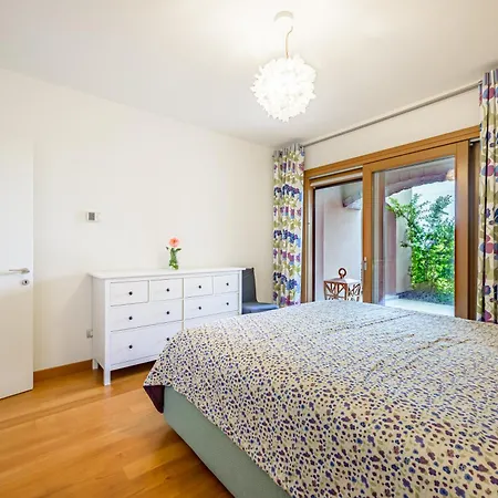 아파트 Portopiccolo With Garden And Included