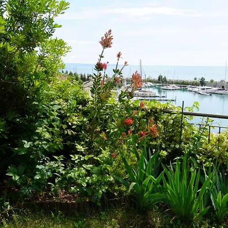 Portopiccolo With Garden And Included Daire Sistiana